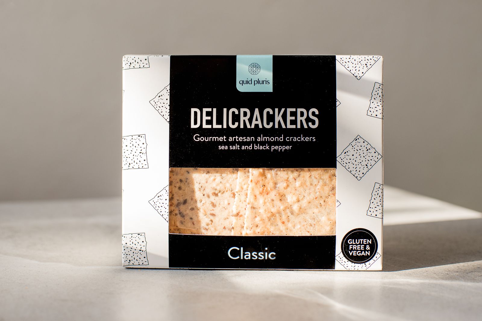Empaque fotografiado de Delicrackers Classic